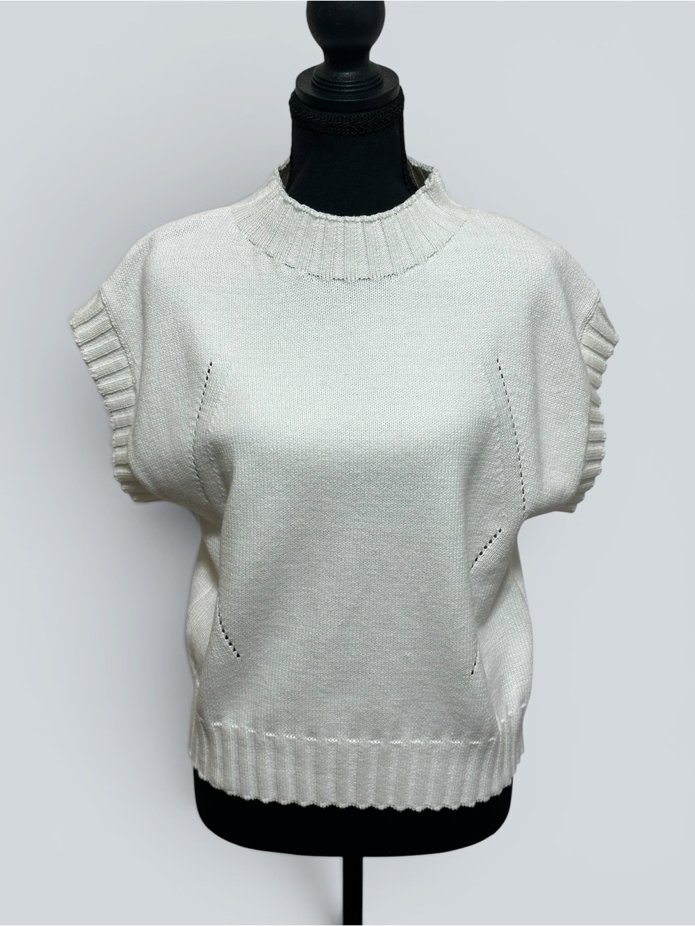 entro Cream Ribbed Mock Neck Sweater Vest